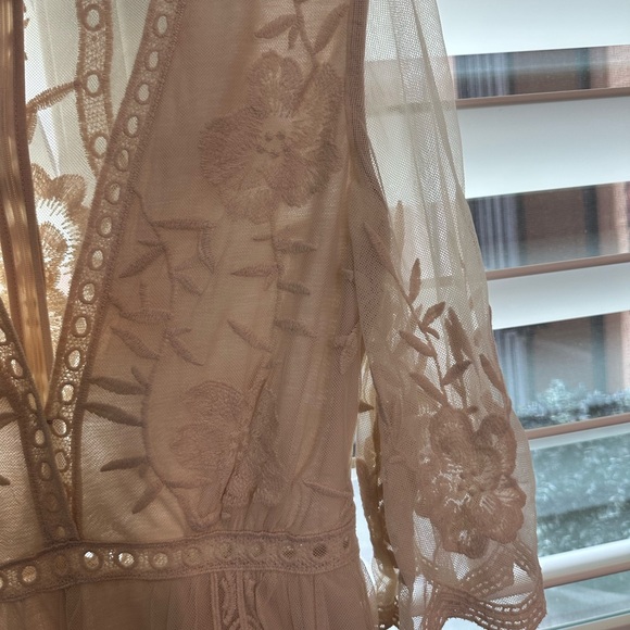 Wishlist Romper ❤️Gorgeous Cream Floral Lace - Picture 7 of 15